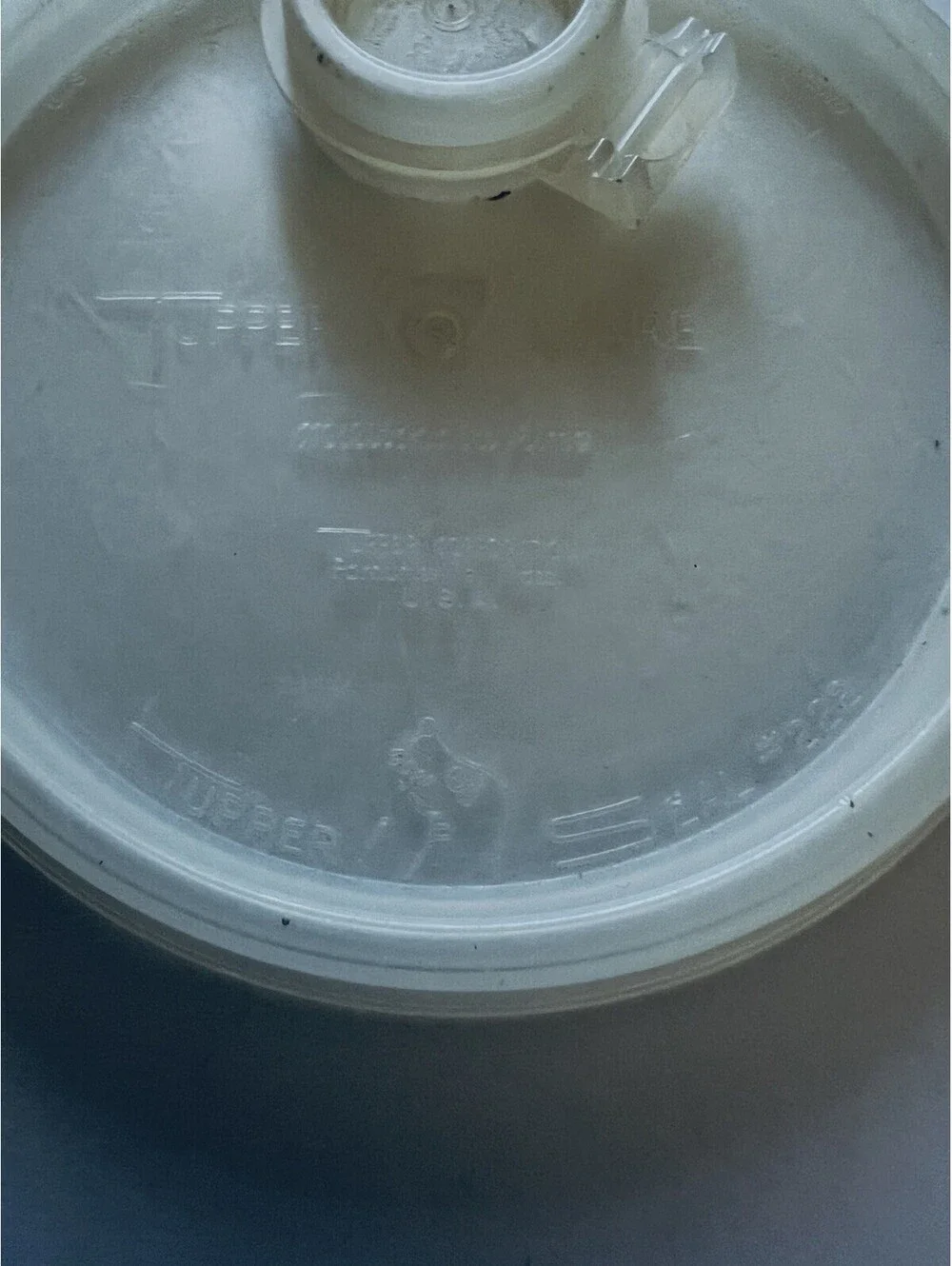 VTG Tupperware Handolier Container 321-1 White Canister w/ Seal #222
